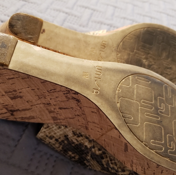 UNISA Wedge Sandal Python Print - 10 - Picture 6 of 7